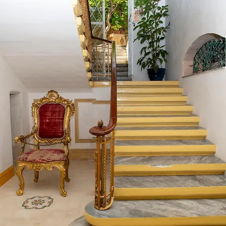 Nocleg ze śniadaniem Casa Rocca Piccola *