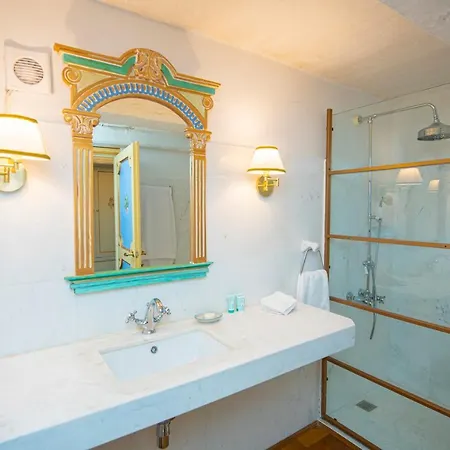 Nocleg ze śniadaniem Casa Rocca Piccola *