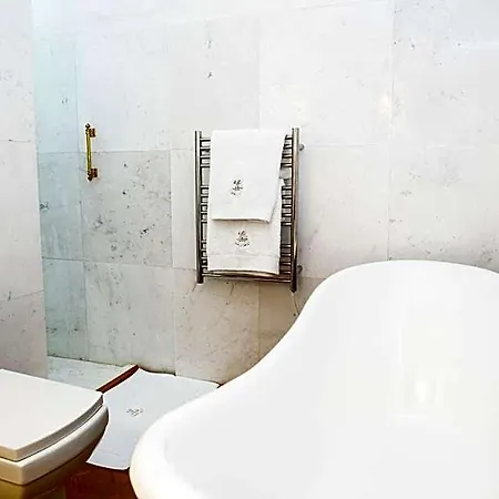 Bed & Breakfast Casa Rocca Piccola 4*